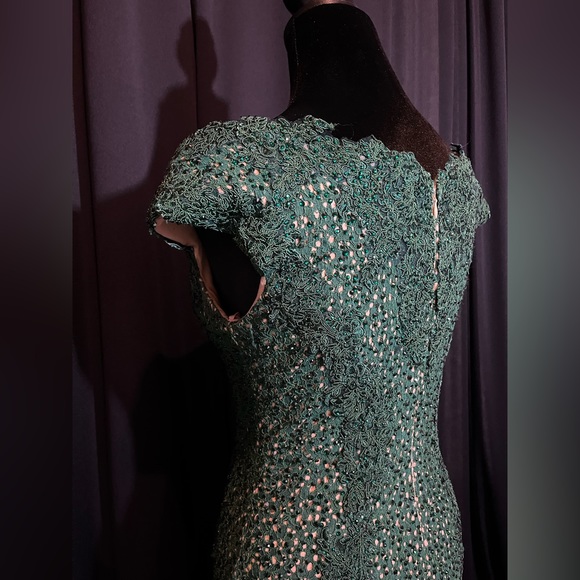 LARA Lace & Beaded Emerald Evening Gown NEW - Picture 13 of 16